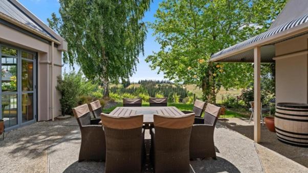 Hawkdun Rise Vineyard & Accommodation Alexandra Exterior foto